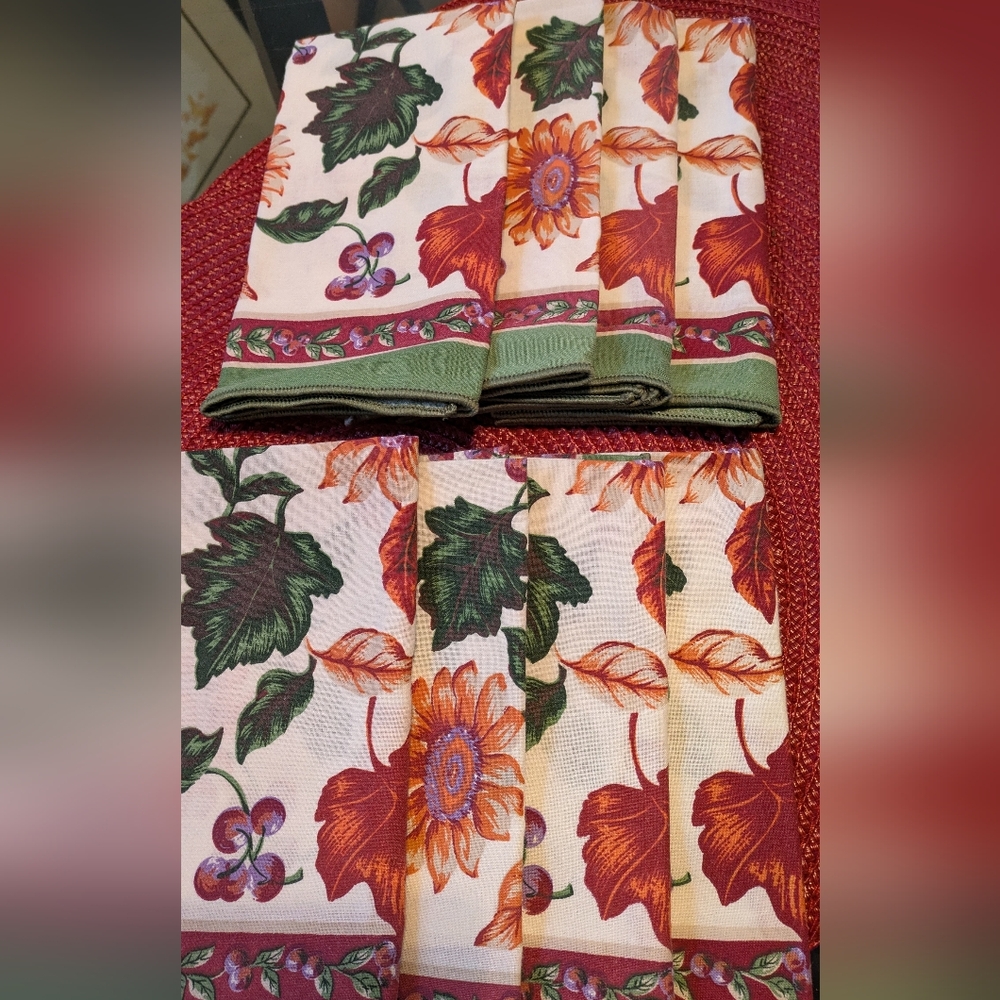 Table Settings For 8. Floral Cloth Napkins and Burgundy Placemats. - Picture 3 of 8